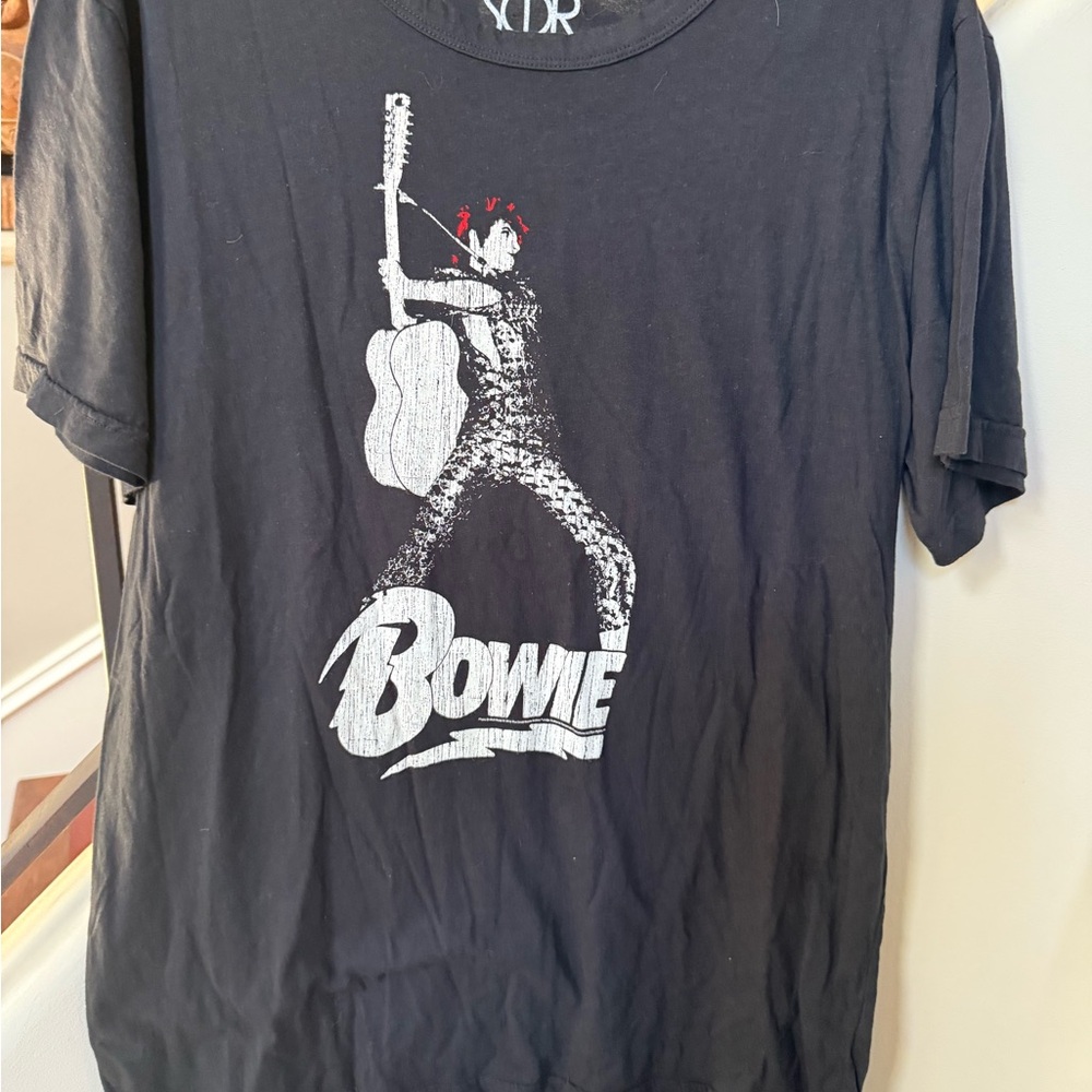 Chaser Black  brand new David Bowie shirt Graphic Tee